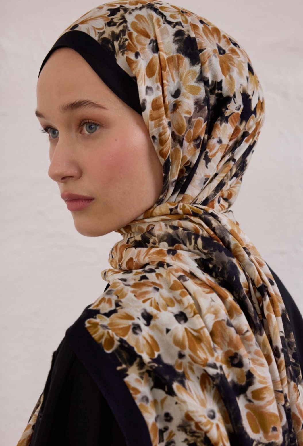 light flora printed hijab