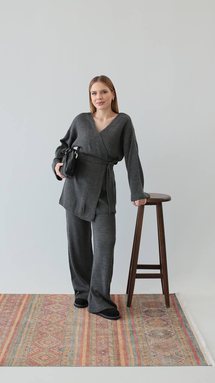 Grey wool set
