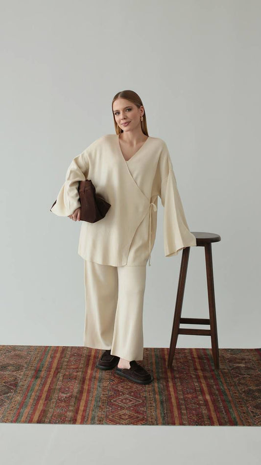 beige soft wool set