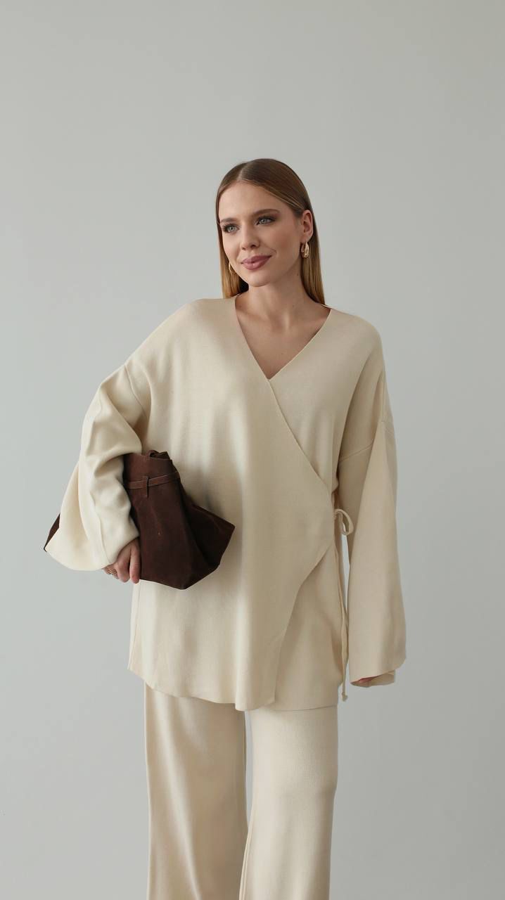beige soft wool set