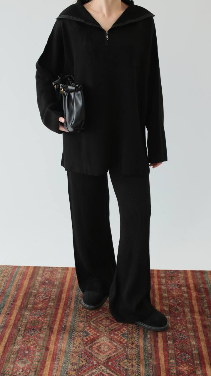 black soft wool set with zip
