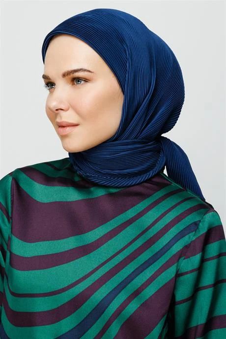 navy squared stripped hijab