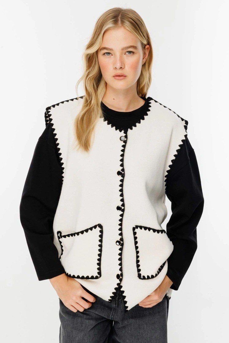 Offwhite vest