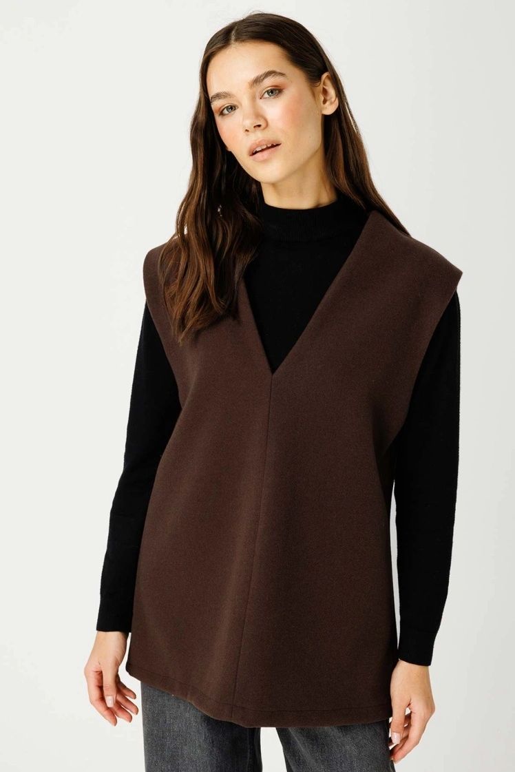 V-wool brown vest