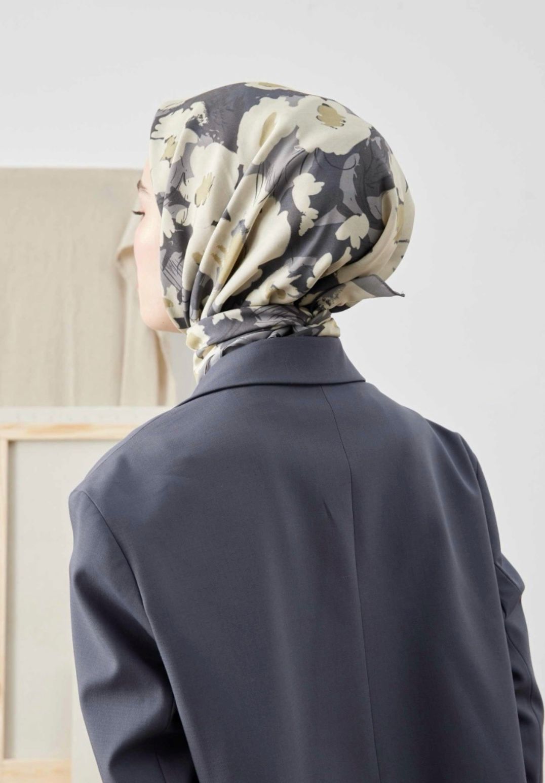 multi flower in silver squared hijab