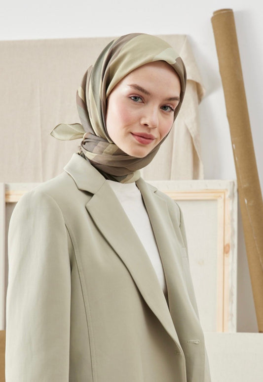 color mix pattern in green squared hijab